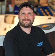 Les, Manager at Chester Store
