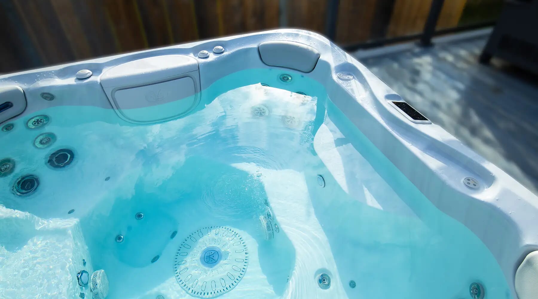 Signature Self Cleaning 728 | Hydropool Mississauga
