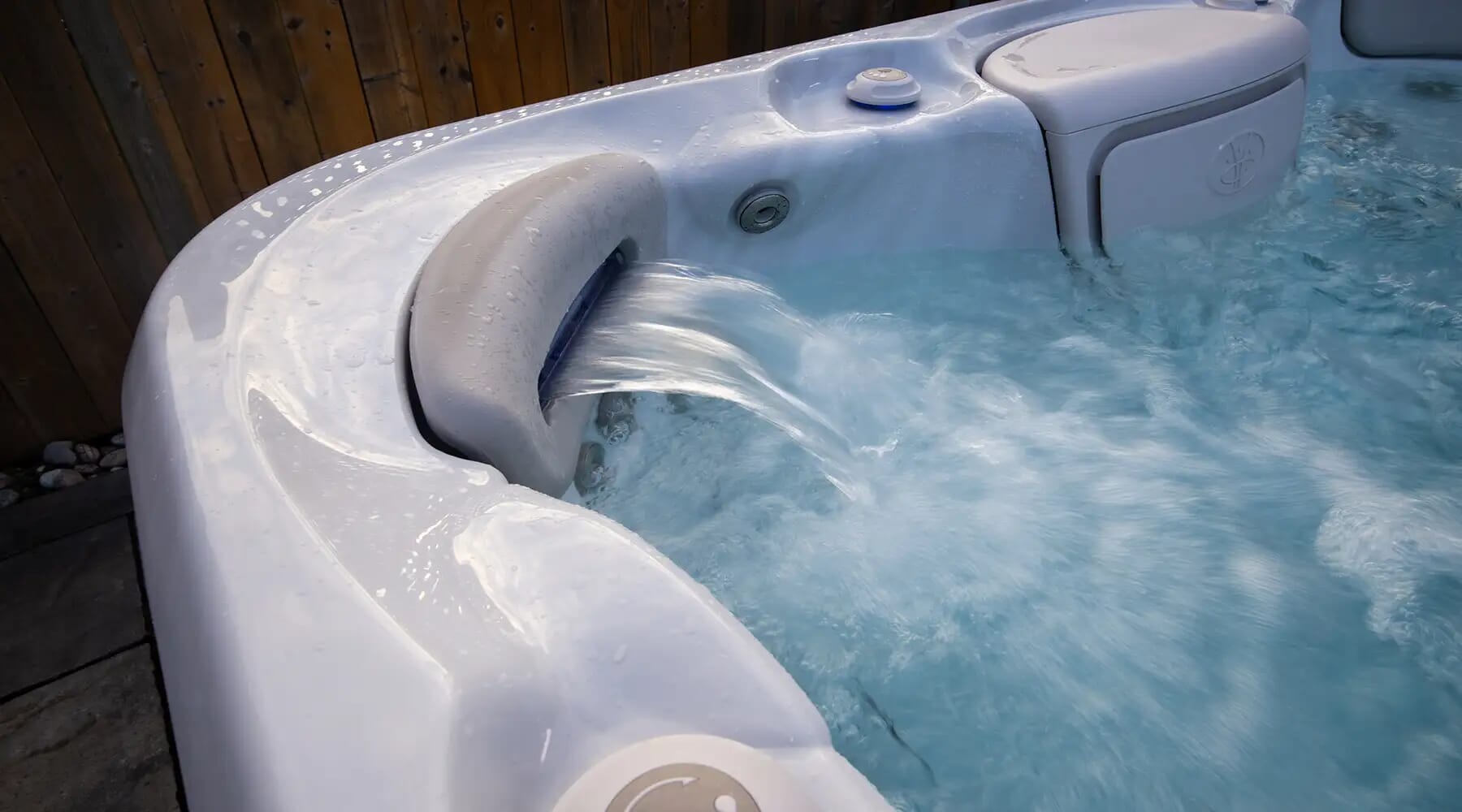 Signature Self Cleaning 728 | Hydropool Mississauga
