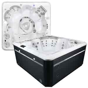 Self Cleaning 670 Hot Tub